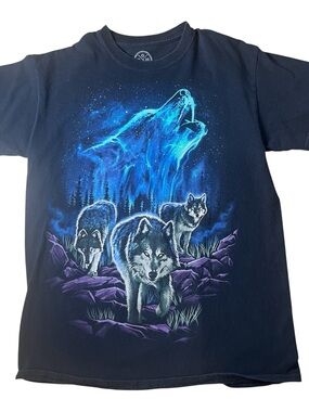 2000 Men’s (M) Wolfe Graphic Tee - Blue Night Design